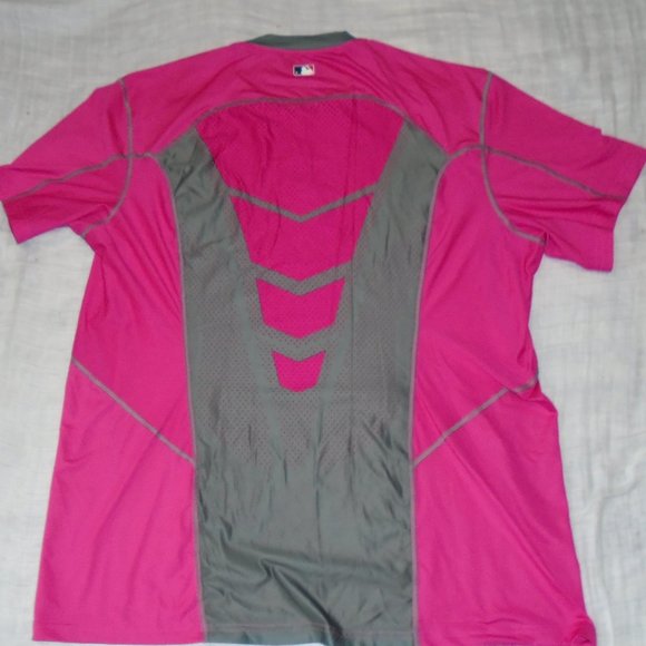 Nike Pro MLB Hypercool Breast Cancer Pink Los Angeles Angels Dri-Fit Shirt 2XL - Picture 3 of 3